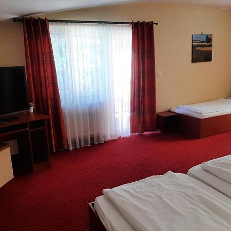 Pensiune Safrane Băile Herculane Buitenkant foto